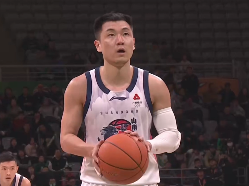 开云-山东男篮客场险胜辽宁，高诗岩关键三分+关键抢断，陈林坚太稳了
